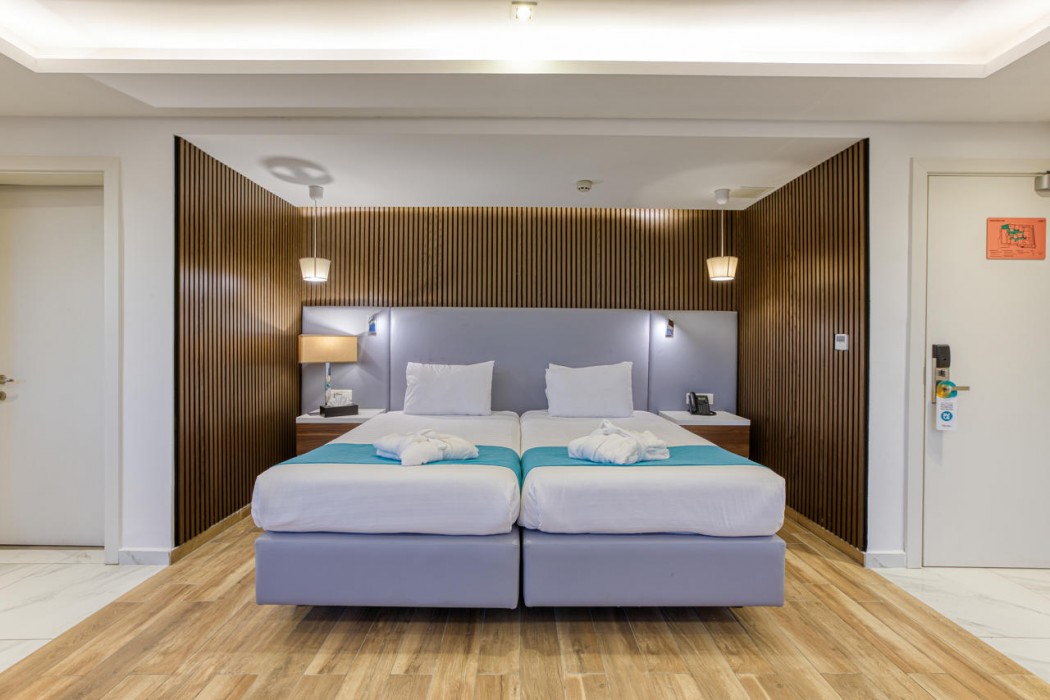 Solana Hotel & Spa 27/136
