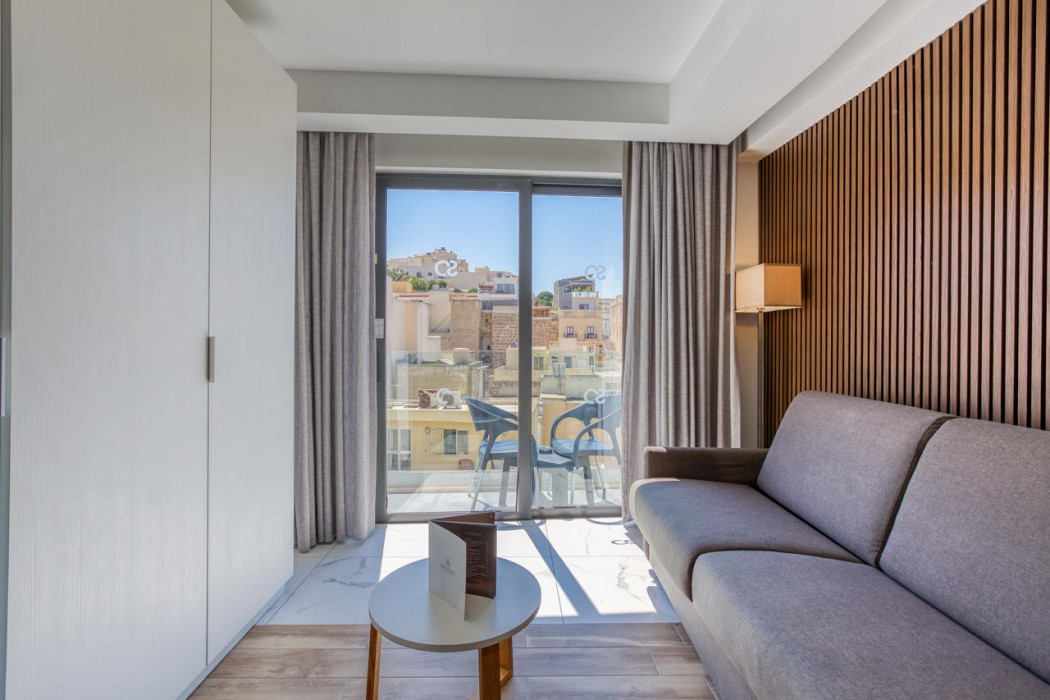 Solana Hotel & Spa 73/136