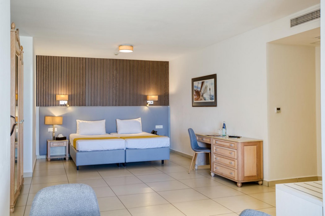 Solana Hotel & Spa 53/136
