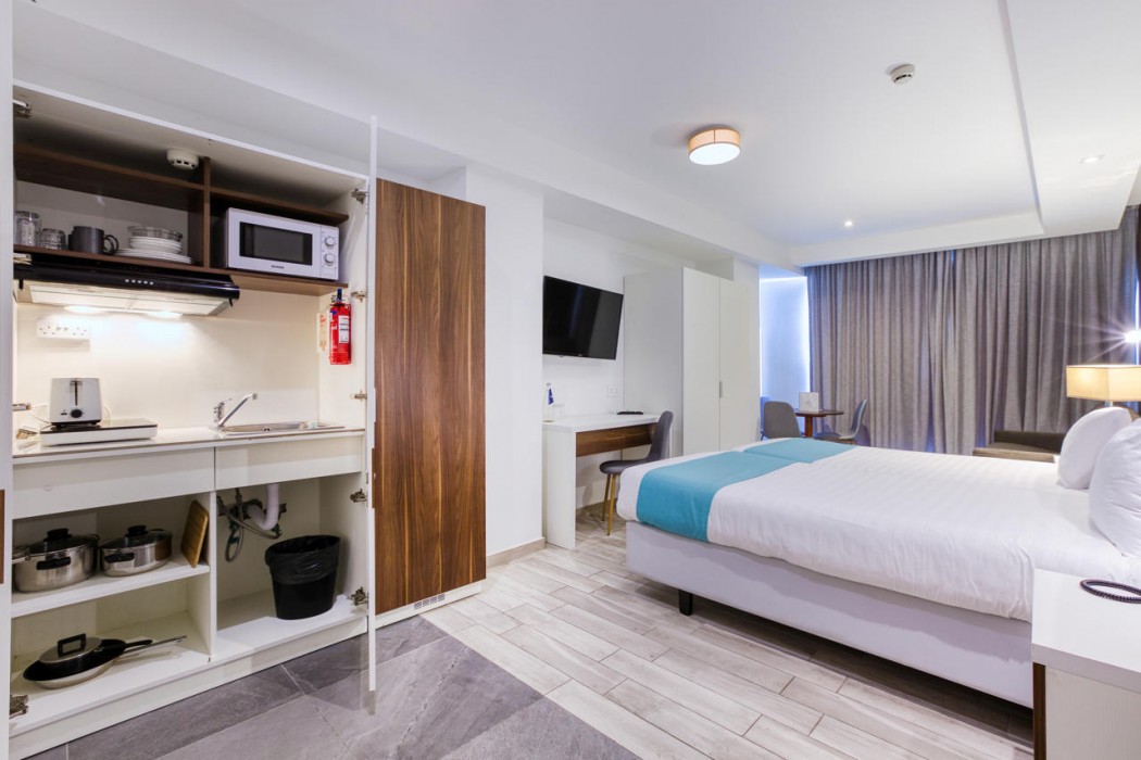 Solana Hotel & Spa 64/136