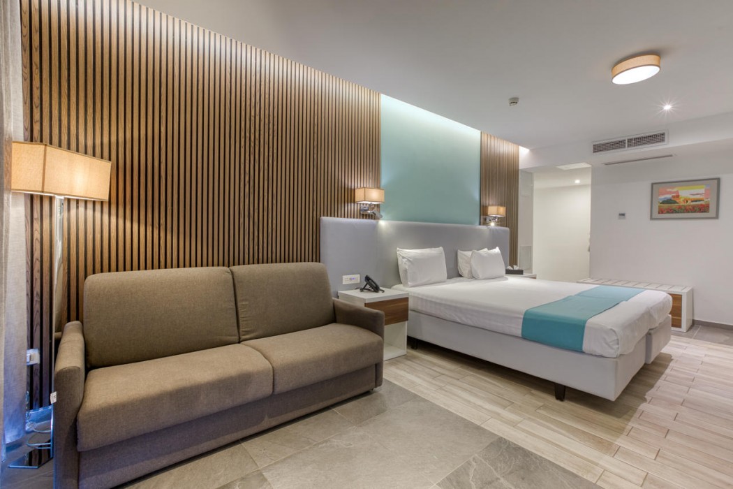 Solana Hotel & Spa 74/136
