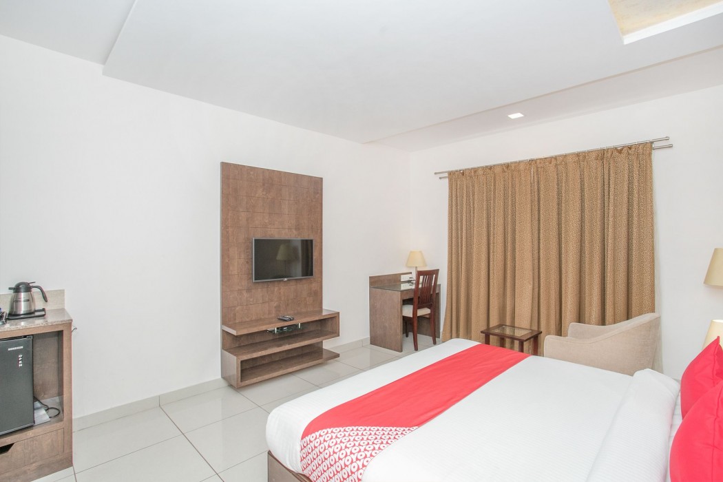 Oyo 6593 West Fort Hotel 33/50