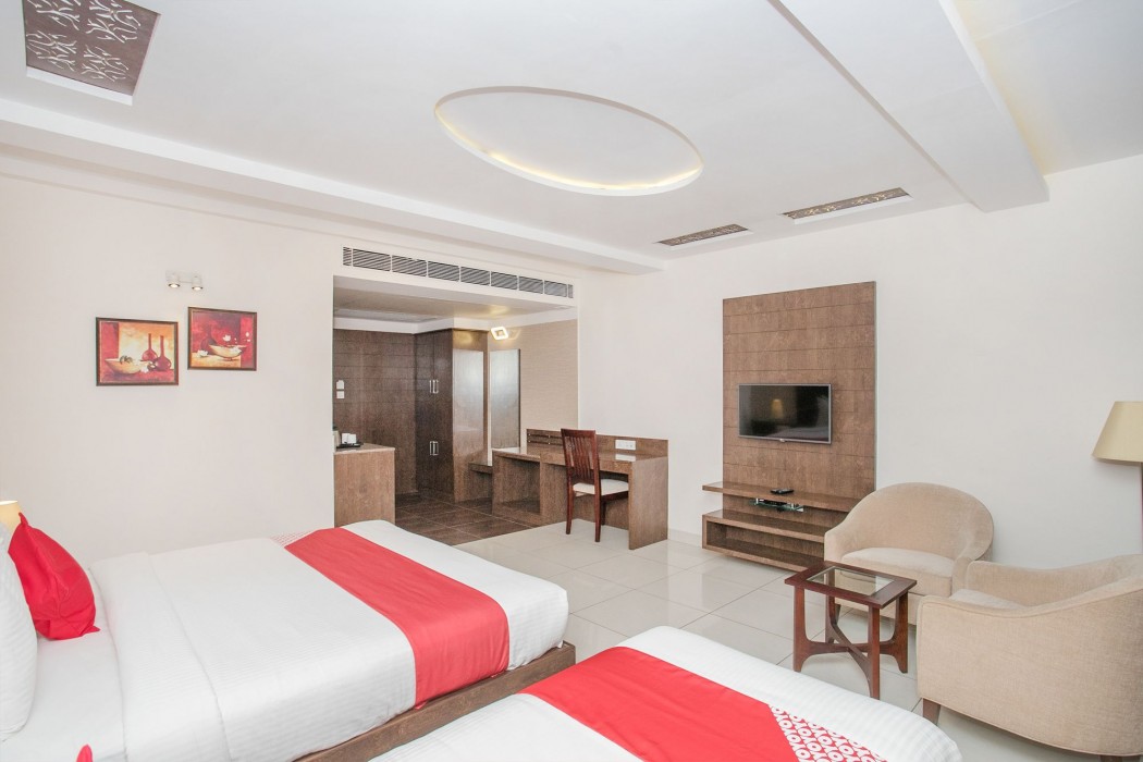Oyo 6593 West Fort Hotel 17/50