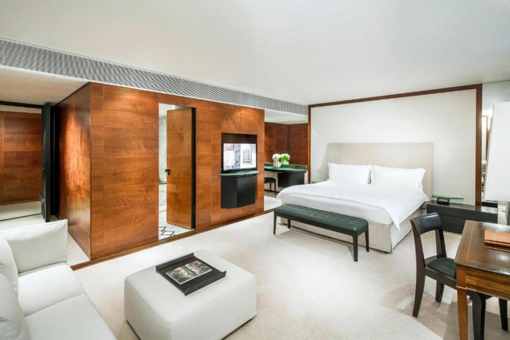 Como The Halkin 18/71