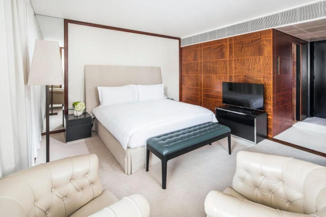 Como The Halkin 19/71