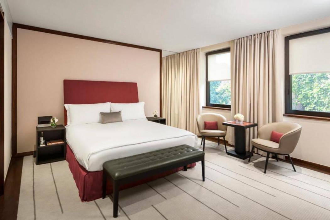 Como The Halkin 16/71