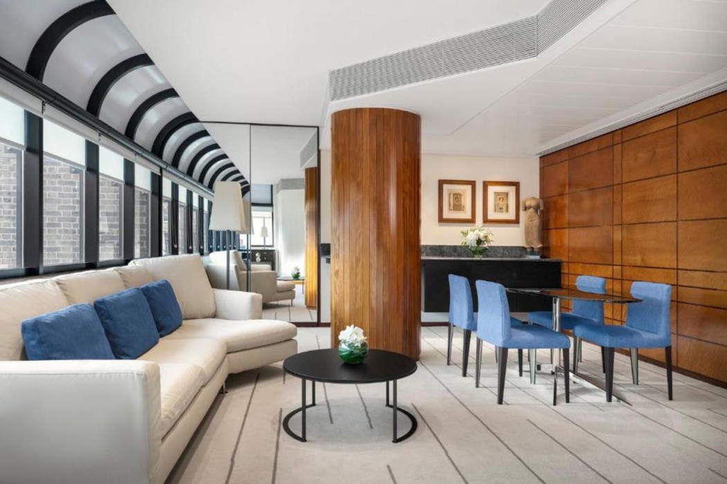 Como The Halkin 29/71
