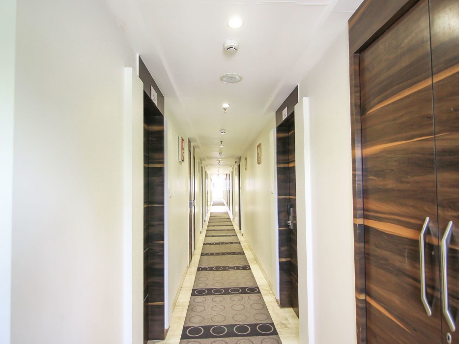 Oyo 12496 Skyotel 16/36