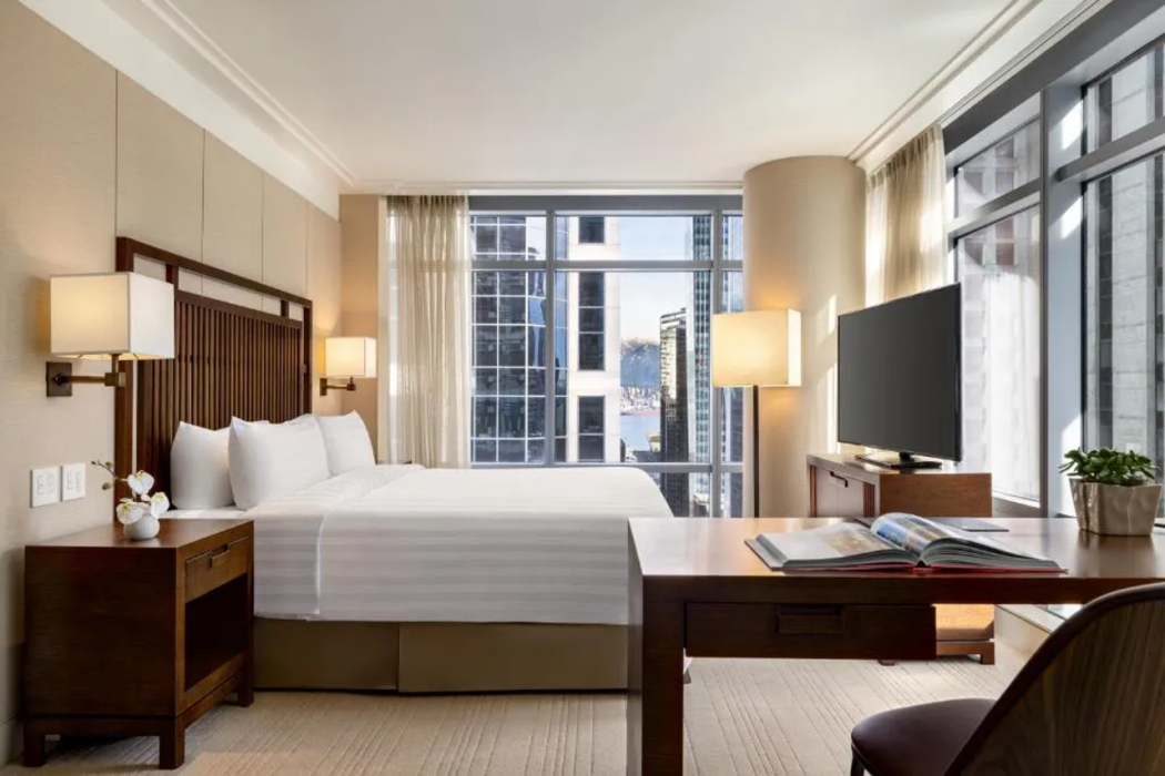 Hyatt Vancouver Downtown Alberni 13/63