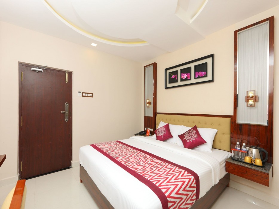 Oyo 14759 Hotel President 35/55