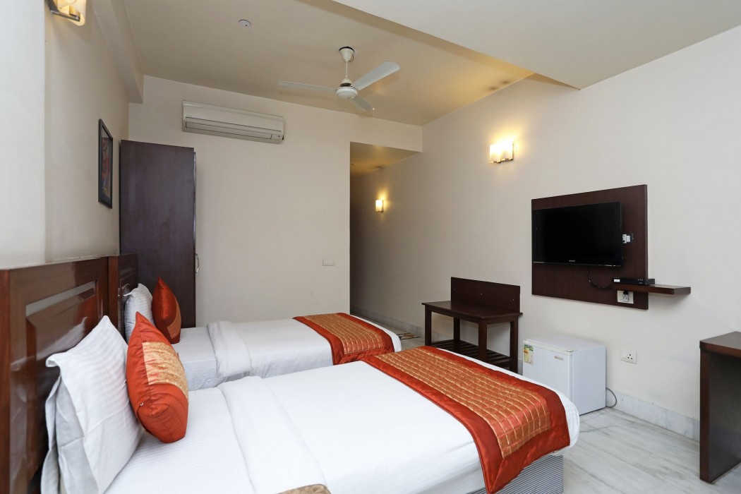 Oyo 11352 Hotel Shanti Villa 45/61