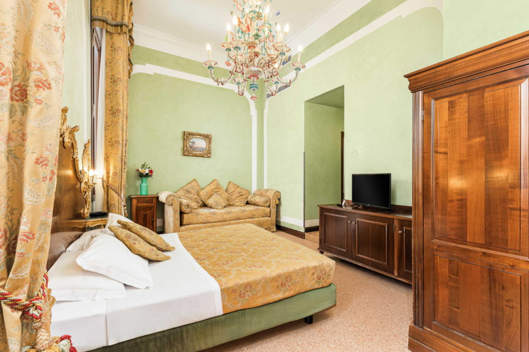 San Moise Hotel 13/70