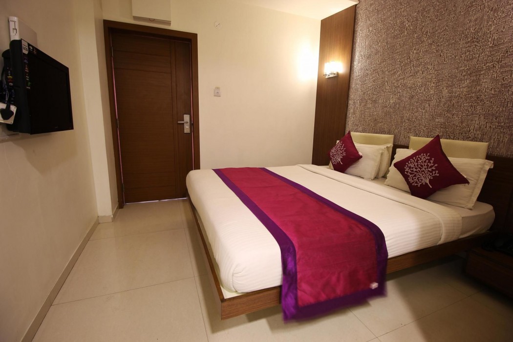 Oyo Rooms Kanak Road 38/54