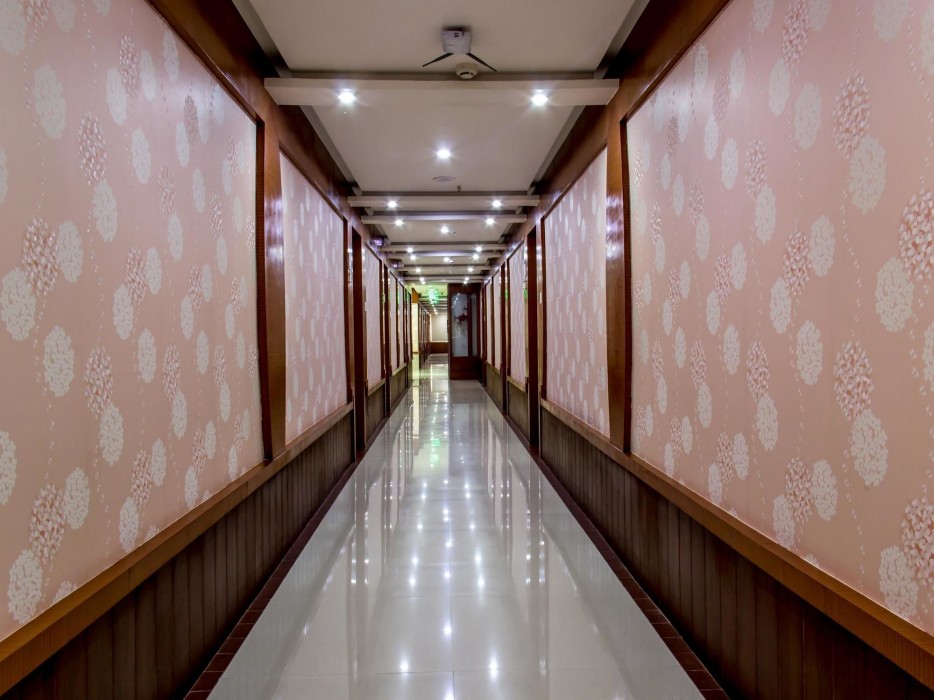 OYO 1489 Hotel Diamonds Pearl 28/42