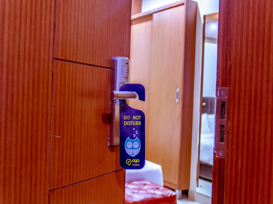 OYO 1489 Hotel Diamonds Pearl 22/42