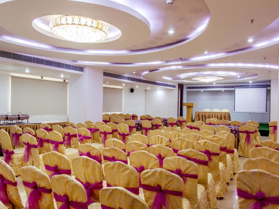 OYO 1489 Hotel Diamonds Pearl 21/42