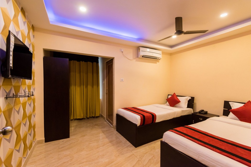 Oyo 8812 White Palace Hotel & Resort 23/56