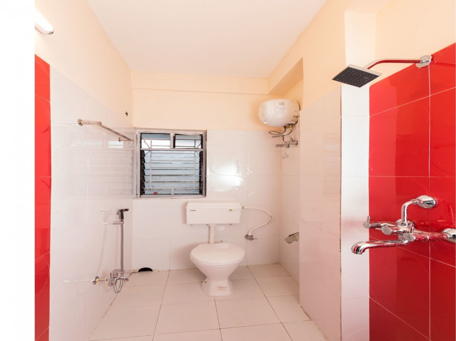 Oyo 8812 White Palace Hotel & Resort 28/56
