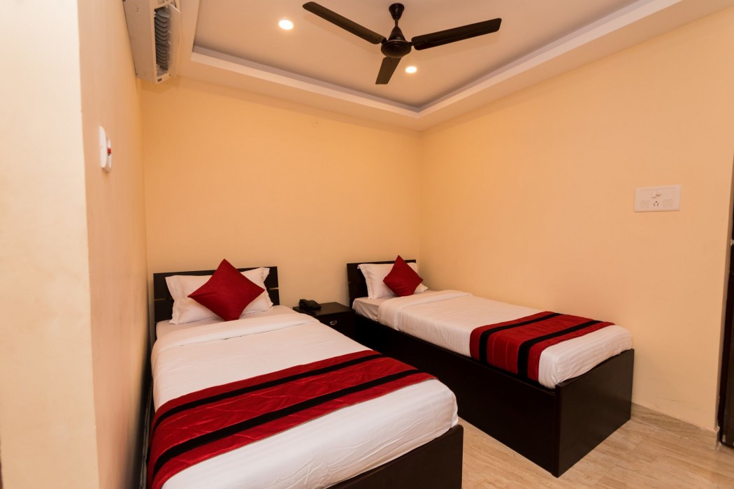 Oyo 8812 White Palace Hotel & Resort 22/56