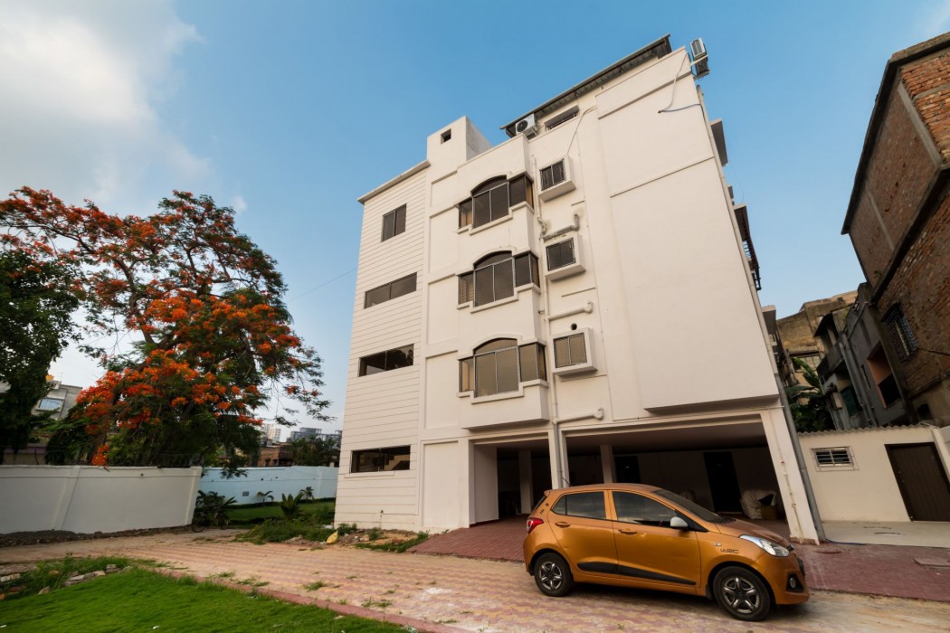 Oyo 8812 White Palace Hotel & Resort 39/56