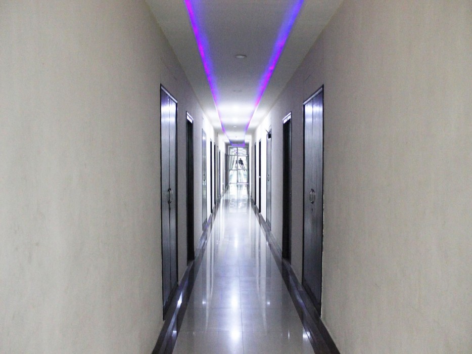 Oyo Premium Bahadrabad Haridwar 16/25