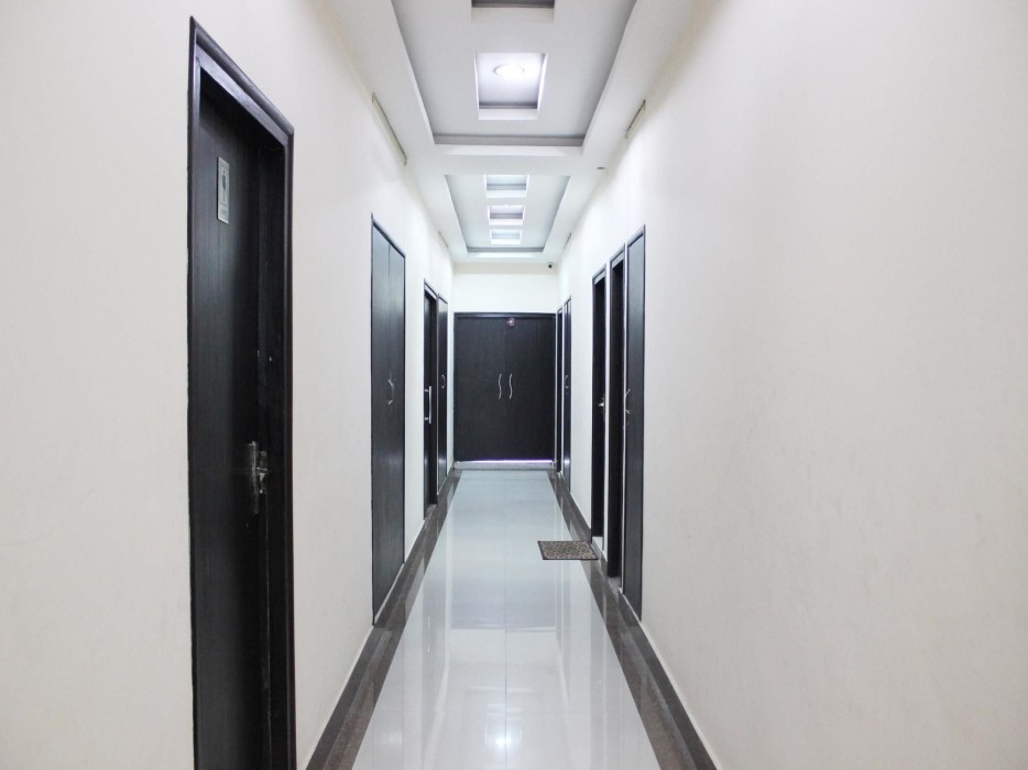 Oyo Premium Bahadrabad Haridwar 24/25