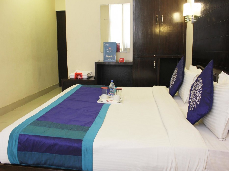 Oyo Premium Bahadrabad Haridwar 6/25