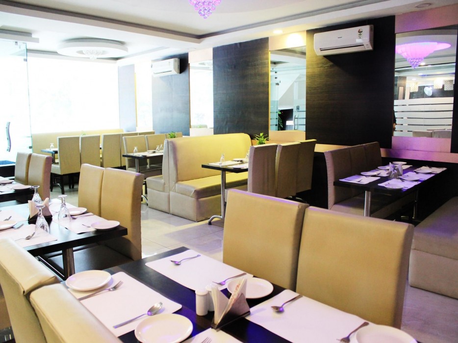 Oyo Premium Bahadrabad Haridwar 17/25