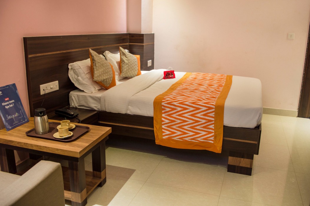 Oyo Rooms Sargam Cinemas 26/50
