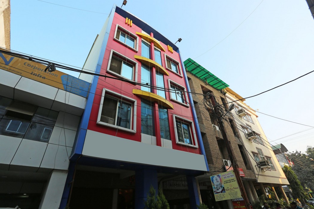 Oyo Rooms Sargam Cinemas 28/50