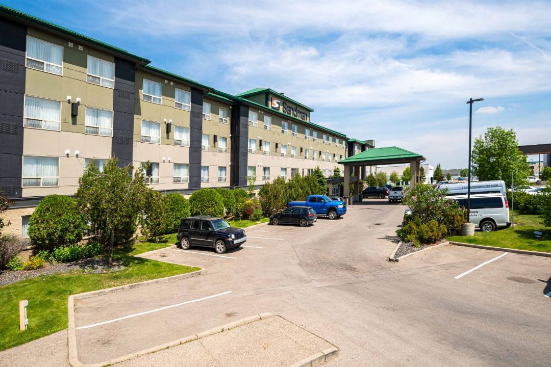 Sandman Hotel Calgary Airport 3/48
