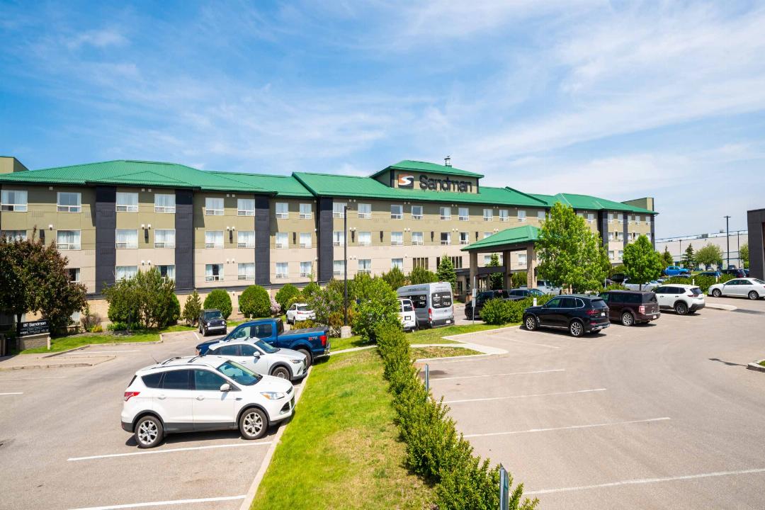 Sandman Hotel Calgary Airport 2/48