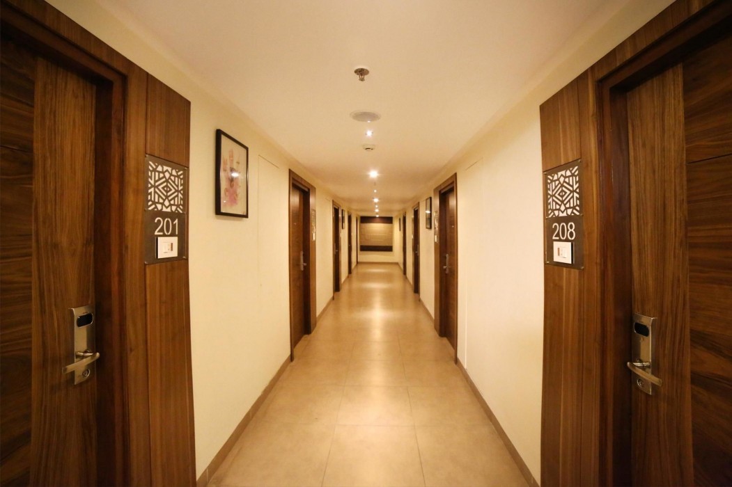 Oyo Rooms Ntr Health University 14/30