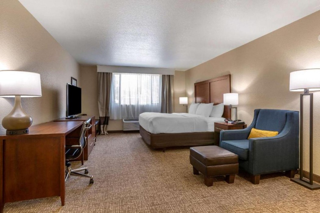 Comfort Inn & Suites Coeur d'Alene, ID 15/27