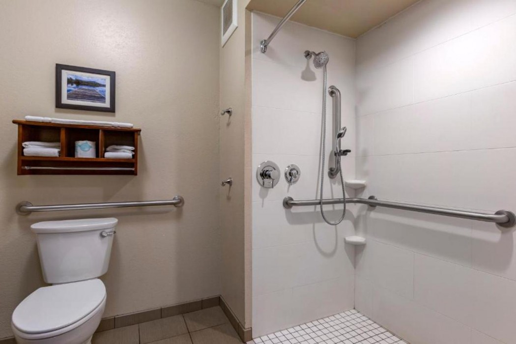 Comfort Inn & Suites Coeur d'Alene, ID 10/27