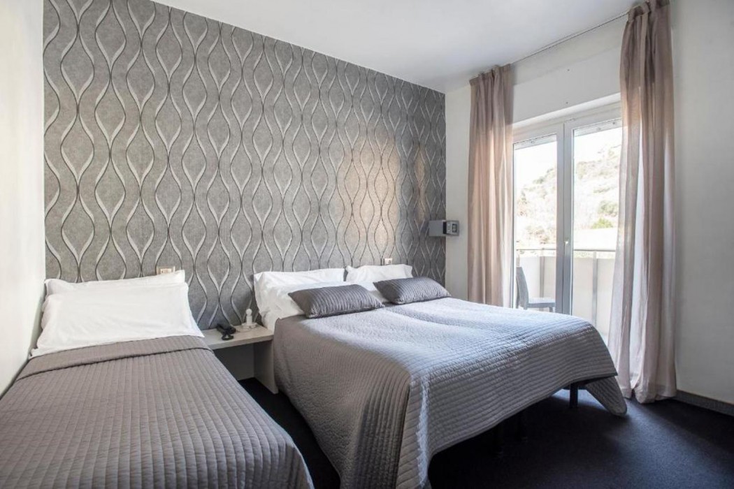 Hotel Rubino 24/63
