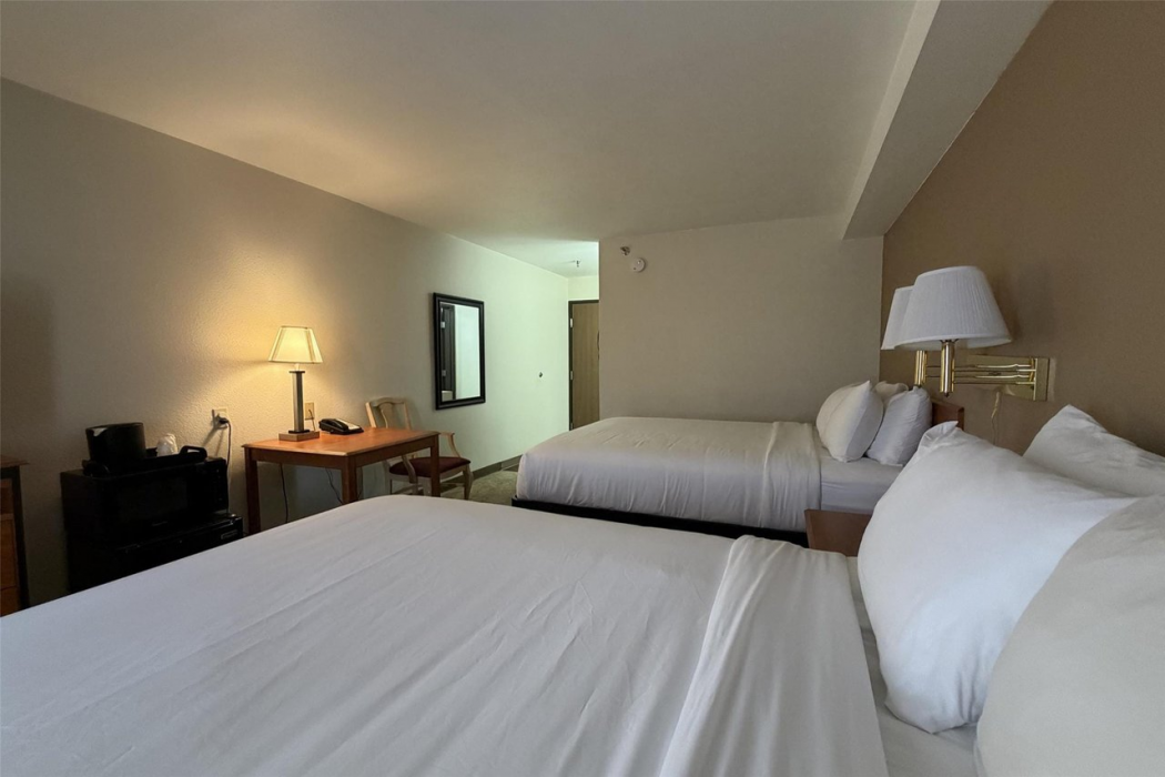 SureStay by Best Western Albuquerque East I-40 6/18