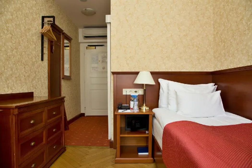 Rott Hotel 11/34