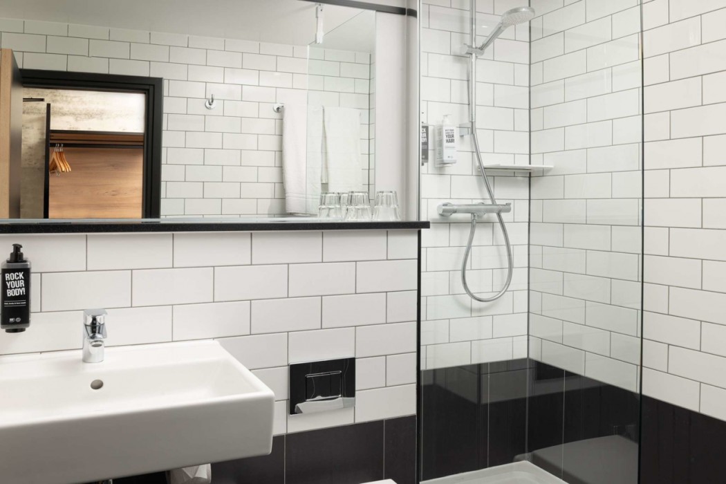 Ibis London Earls Court 14/73