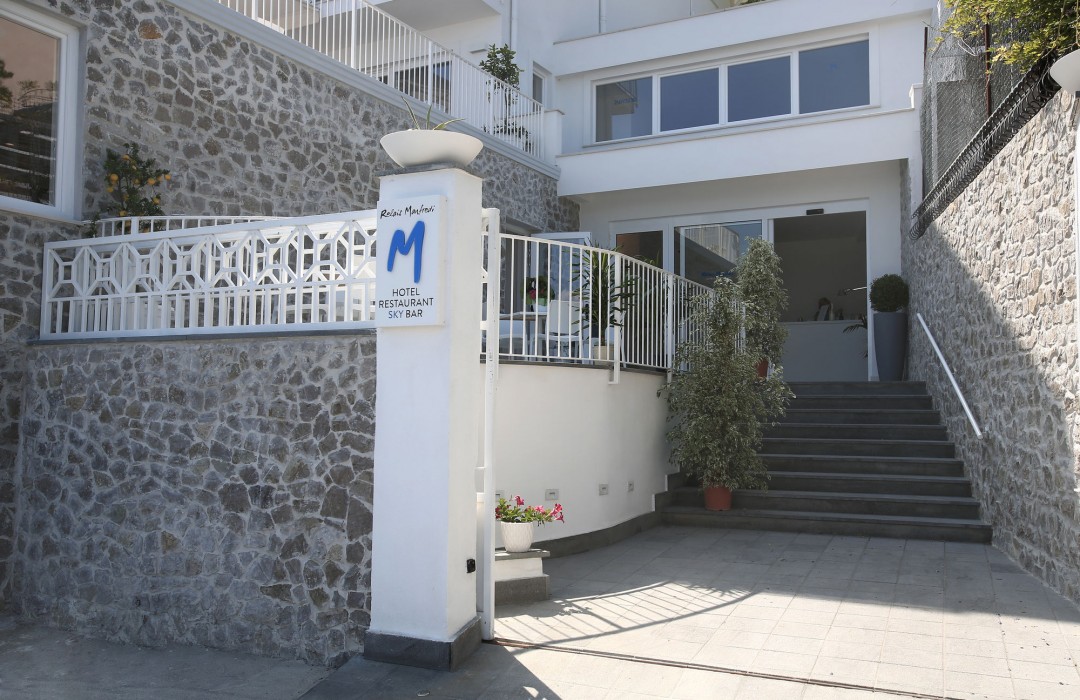 Relais Manfredi 43/74