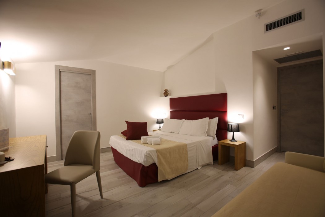 Relais Manfredi 27/74