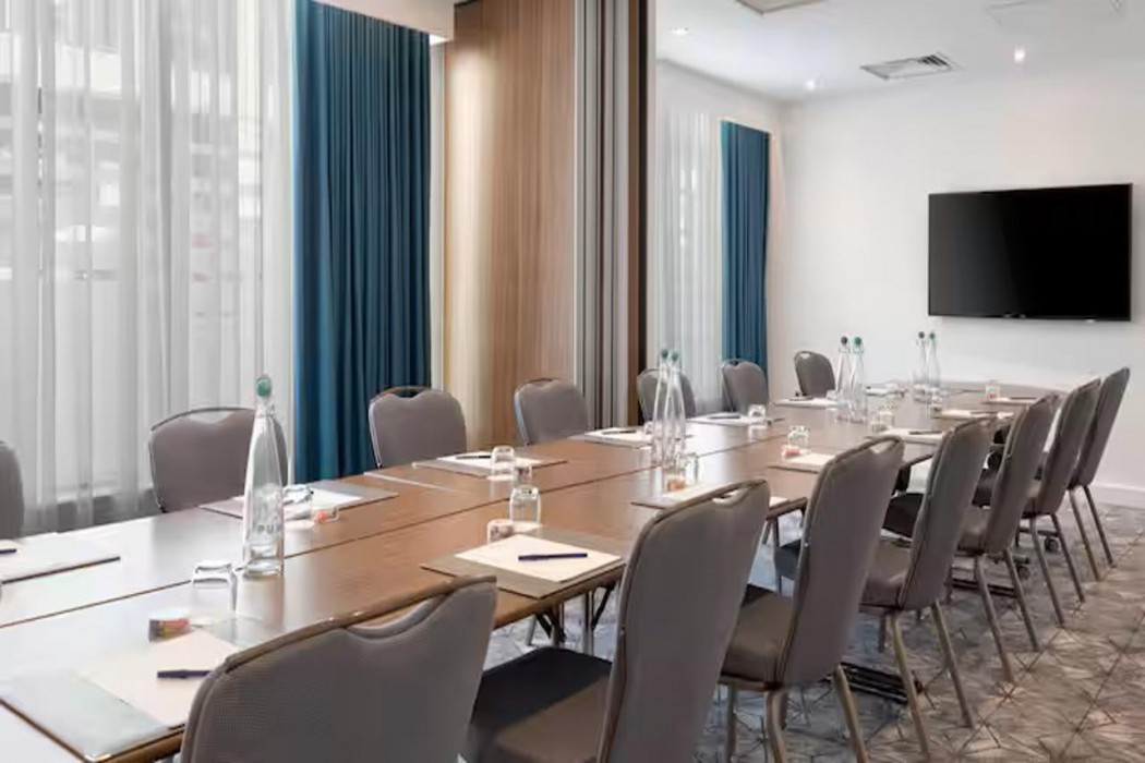 DoubleTree by Hilton London Angel Kings Cross 12/57