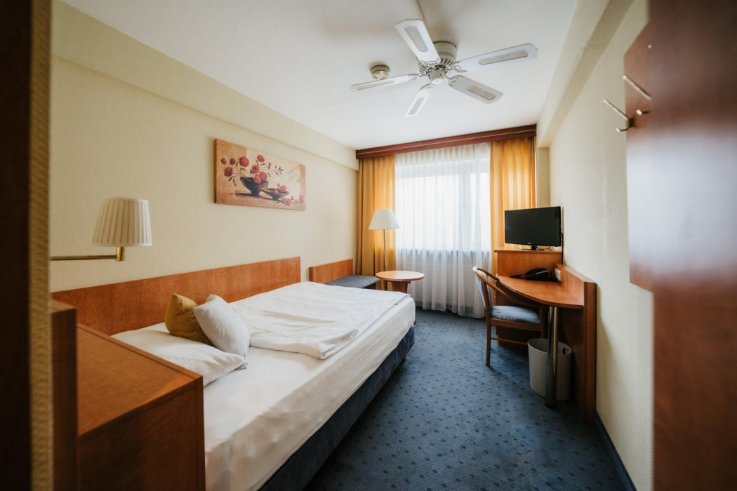Savoy Hotel Frankfurt 27/80