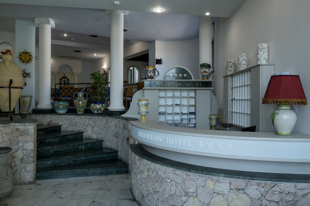 Panoramic Hotel 9/45