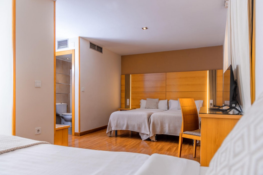 Hotel Serrano 9/35