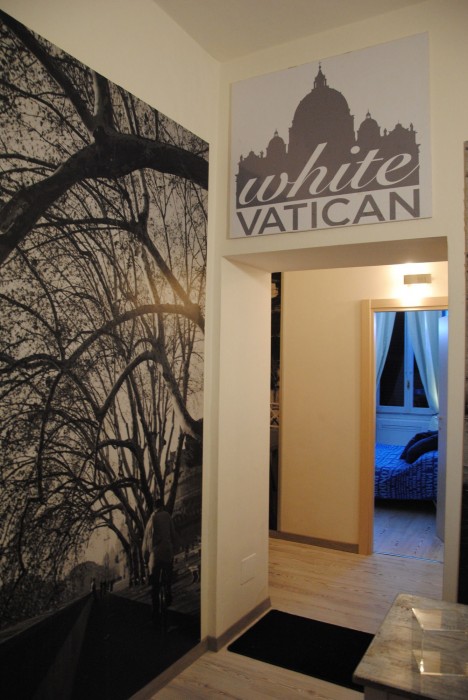 White Vatican 38/72