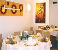 Marc Hotel 34/61