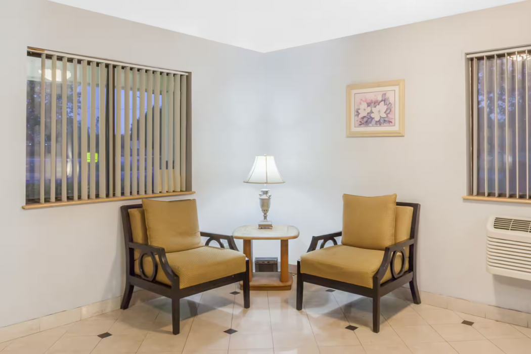 Super 8 By Wyndham Charlotte/Amusement Park Area 22/29