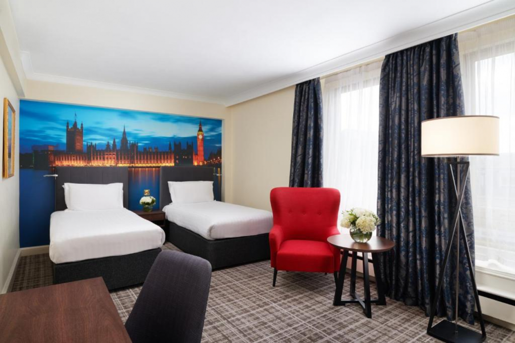 Millennium Hotel and Conference Centre Gloucester London 16/65