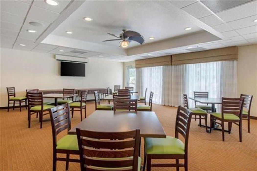 Sleep Inn & Suites Port Charlotte-Punta Gorda 10/24